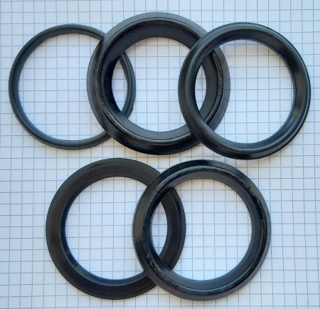 Комплект манжет "ТехУм" KIT 79 на 3 плунжера для IPG Series 77 W12, W15, T121, T151 Ø45 мм